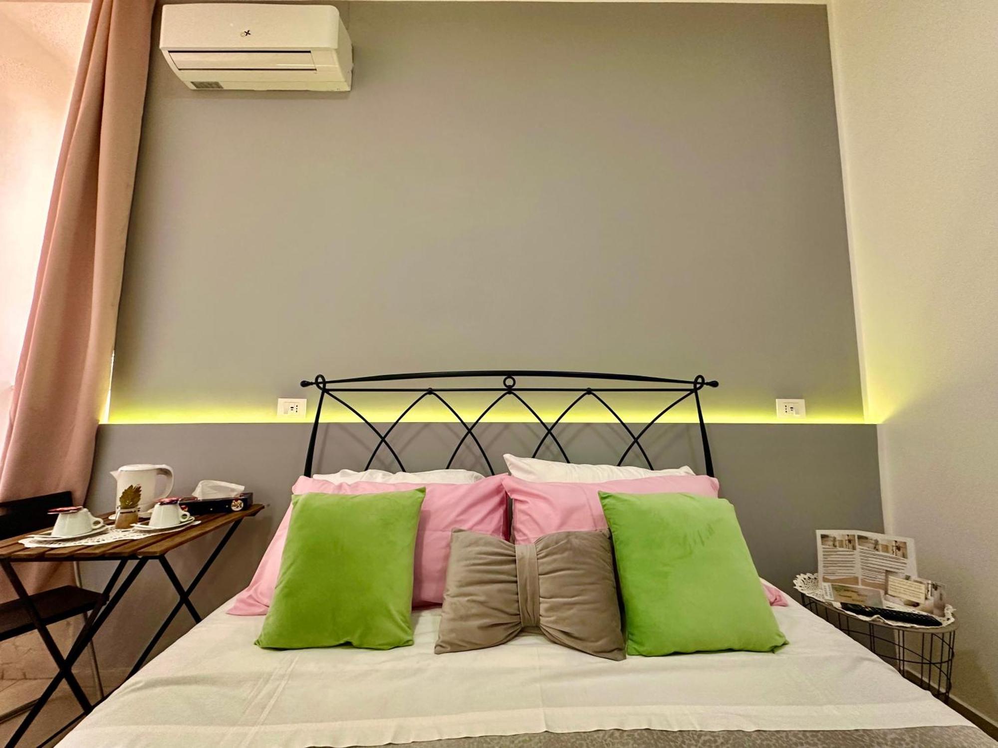 Bed and Breakfast Sweet Dreams Napoli Esterno foto