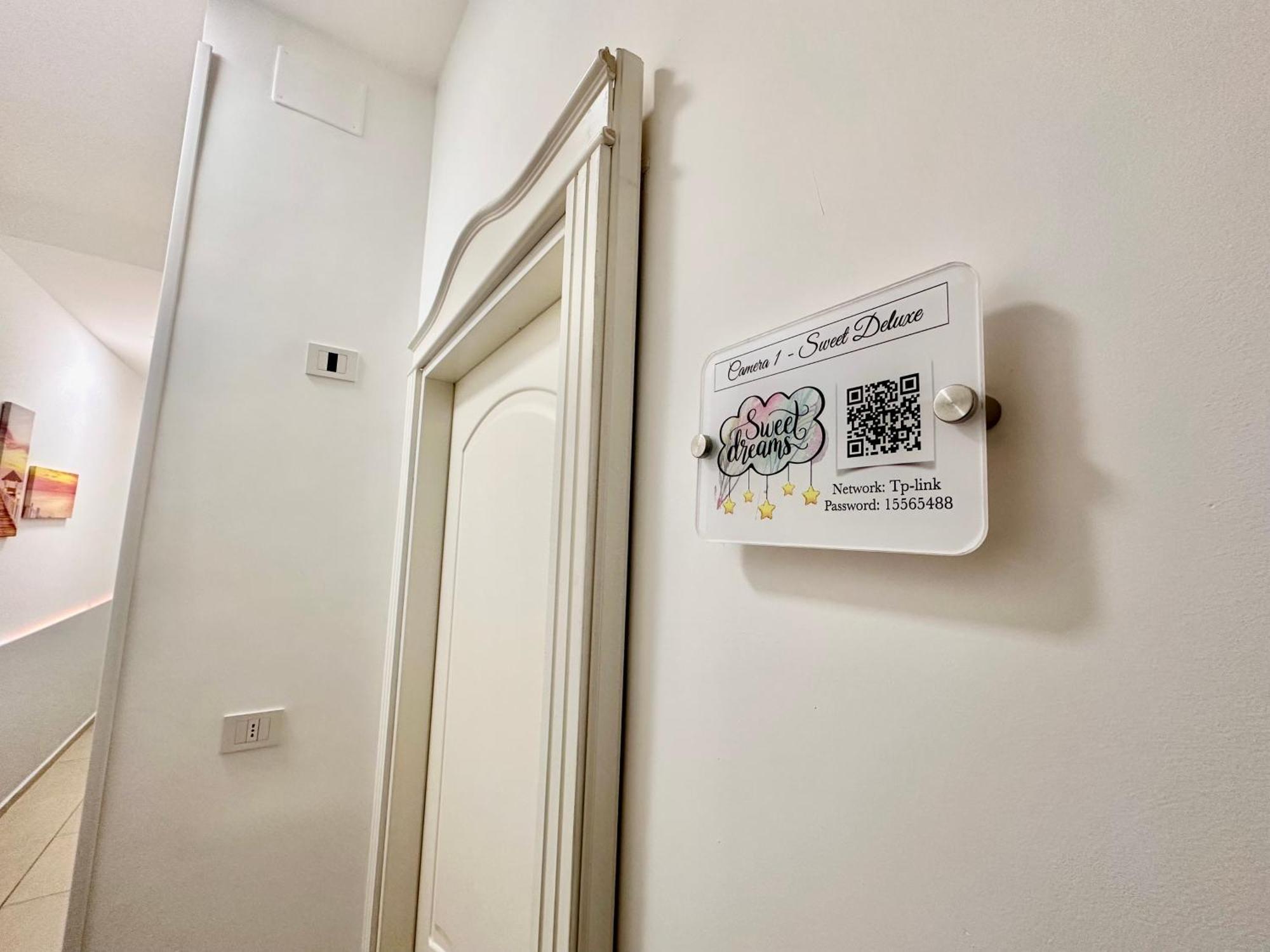 Bed and Breakfast Sweet Dreams Napoli Esterno foto